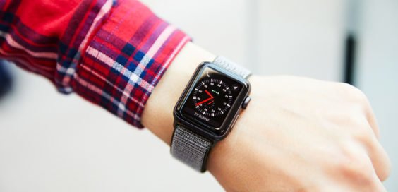   Apple Watch Series 3 