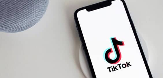 TikTok, Tinder, Spotify und weitere: Apps stürzen wegen ...